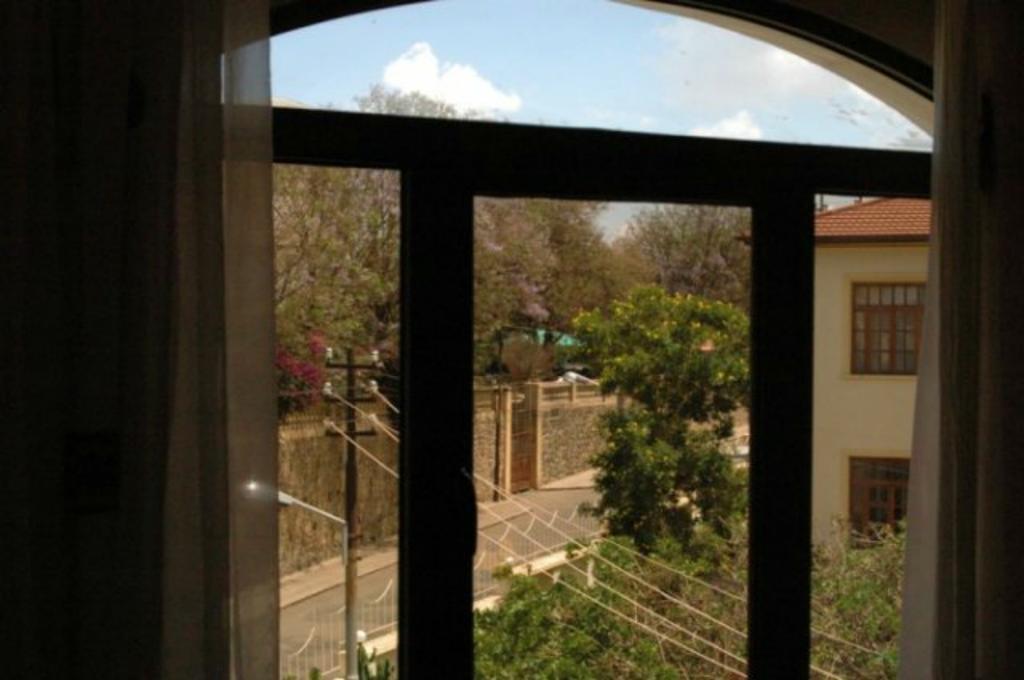 Crystal Hotel Asmara Luaran gambar
