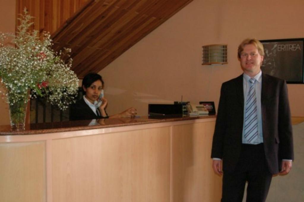 Crystal Hotel Asmara Luaran gambar